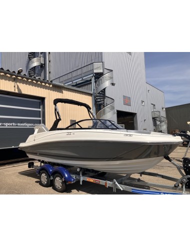 BAYLINER VR5 Bow Rider Tour | Achat bateau neuf