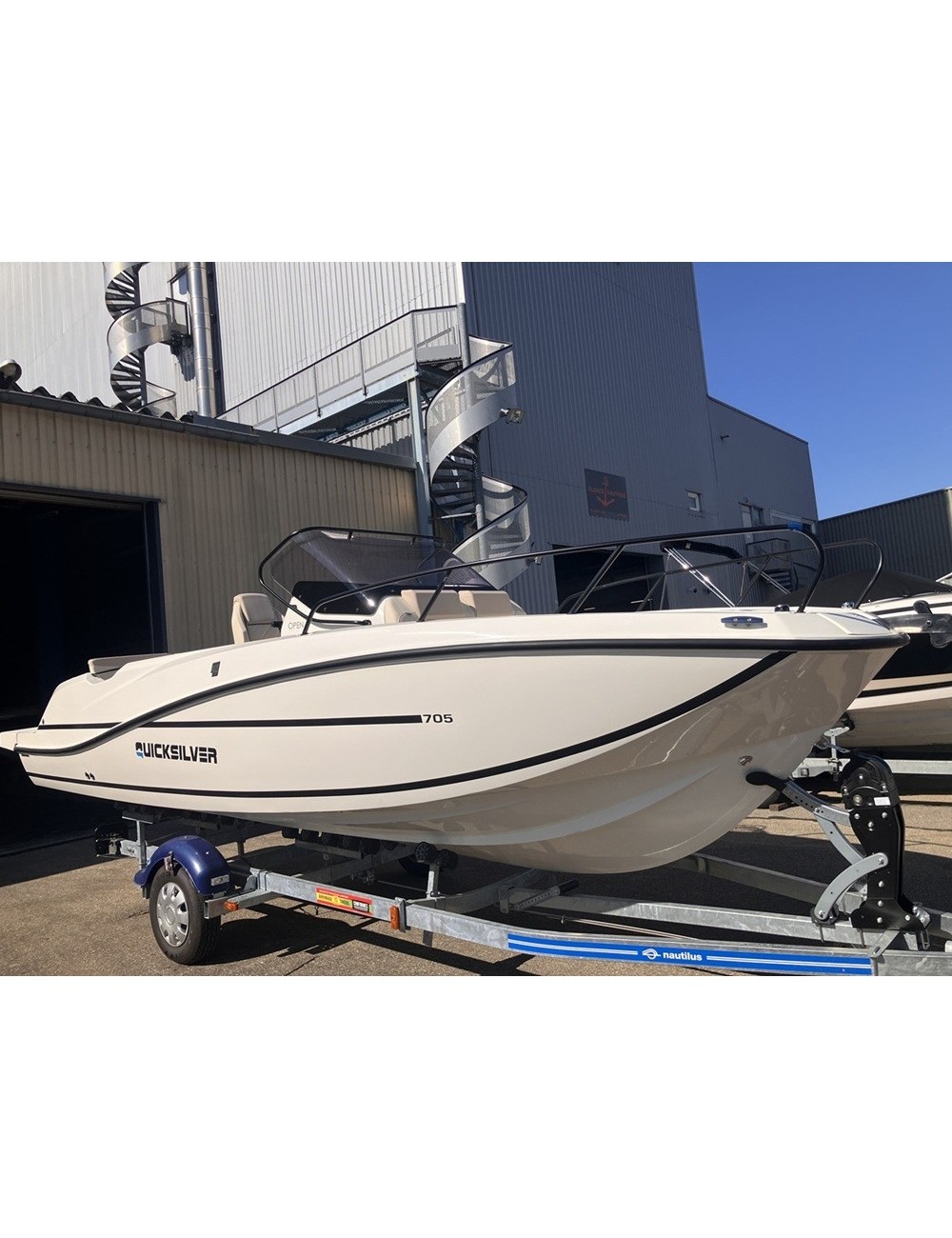 ► Achat bateau neuf BAYLINER VR5
