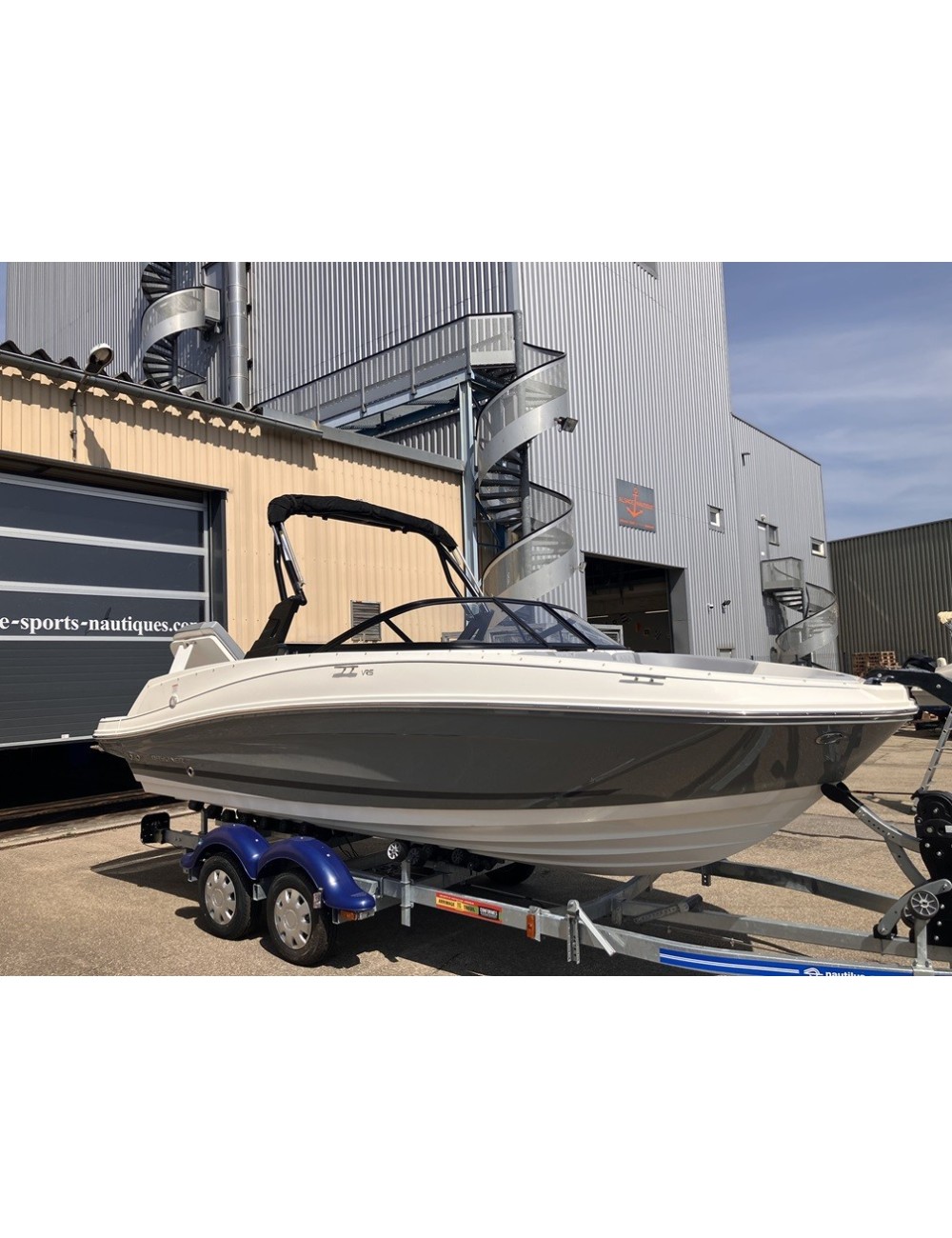BAYLINER VR5 Bow Rider Tour | Achat bateau neuf