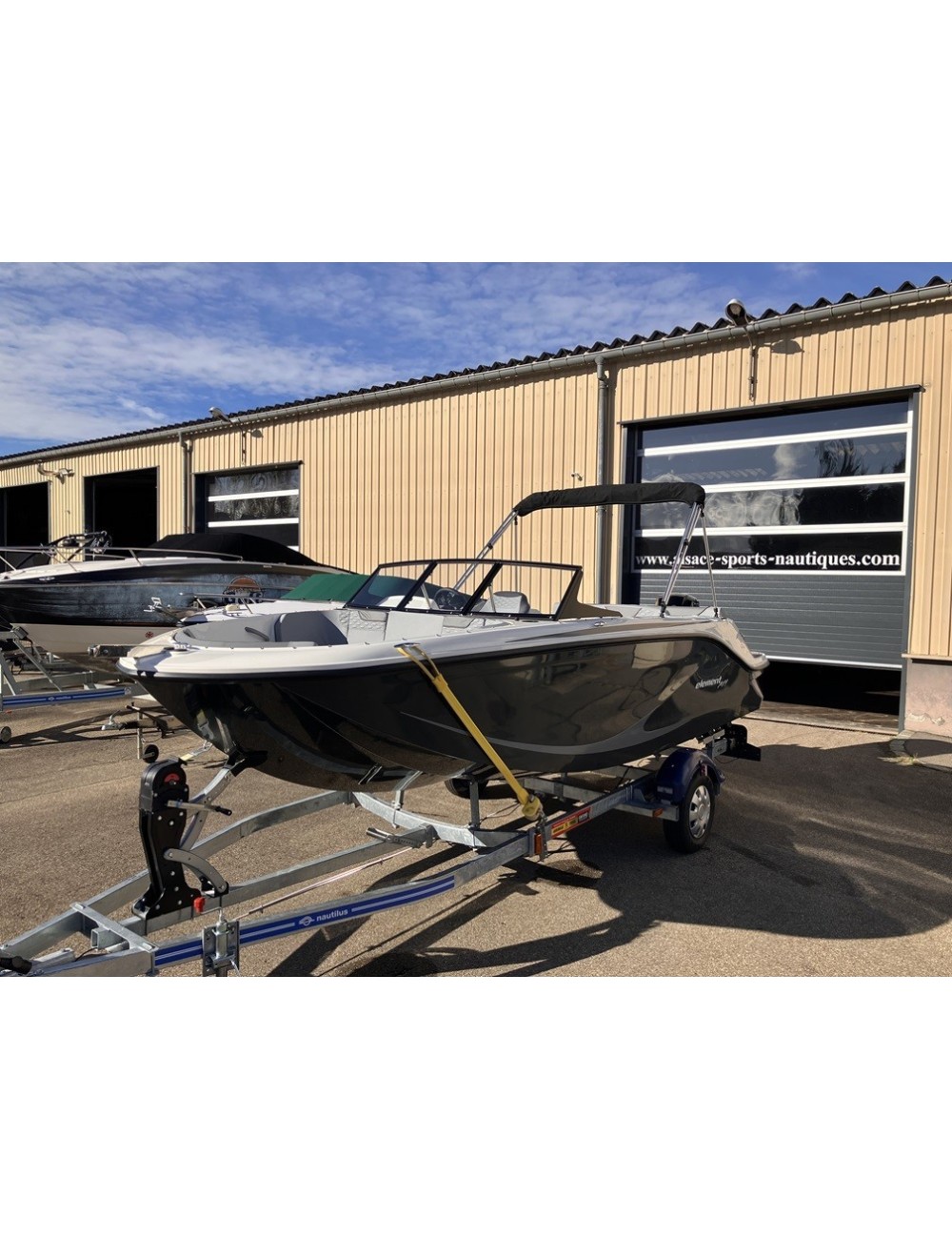 BAYLINER ELEMENT M19