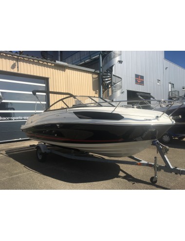BAYLINER VR5 CUDDY In-Board 250cv | Achat bateau neuf