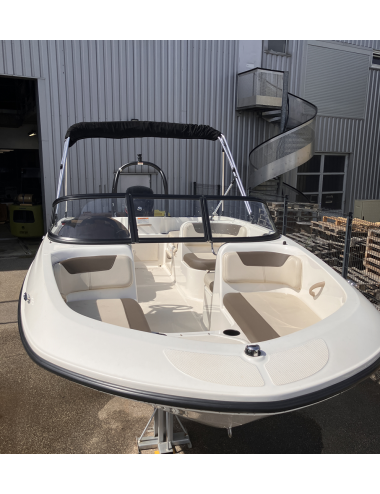 ► BAYLINER E18