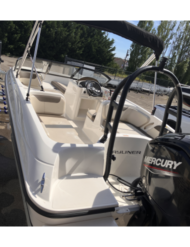 ► BAYLINER E18
