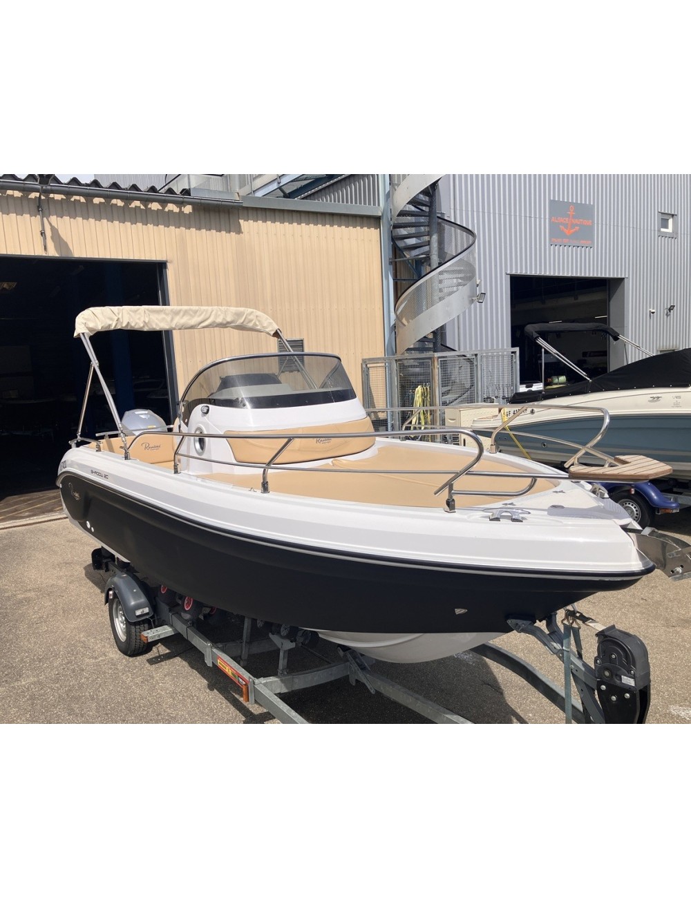 ► Bateau d'occasion BENETEAU F1
