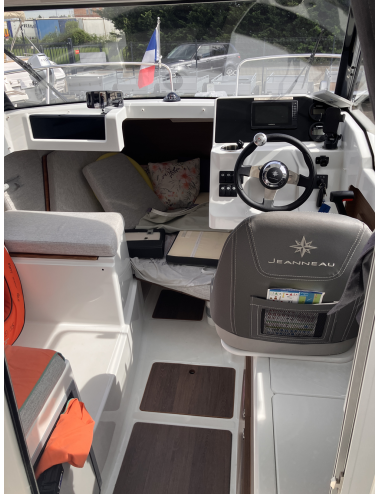 ► JEANNEAU MERRY FISHER 605