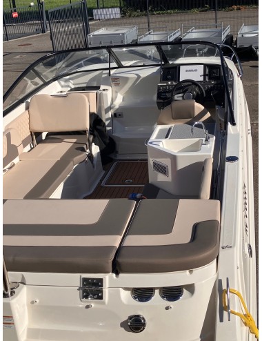 ►Achat bateau occasion BAYLINER VR6
