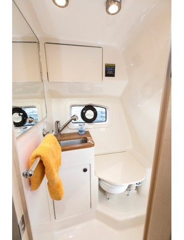 ► BAYLINER CIERA 8