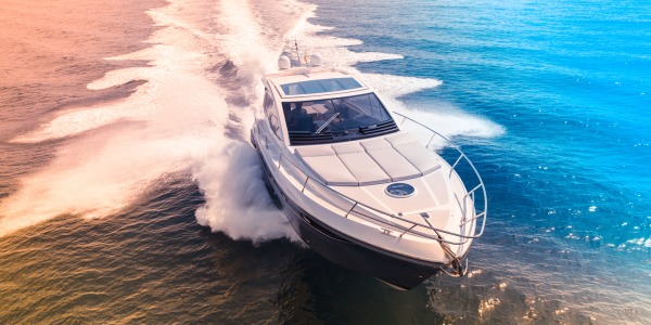 Que faut-il faire avant d'acheter un bateau ?